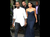 <b>1. Kim Kardashian and Kanye West </b><br>Team KimYe has managed to gain loads of fans, thanks to their extravagant sense of style. Besides being reality TV royalty, Kim boasts of an impeccable dressing sense. Kanye West has always been something of a trend setter and rebellious fashion icon for men with his over-the-top sense of style, accessorized using lots of bling. Together, Kanye and Kim might be the most unusual of couples but they seem to be very much in love.