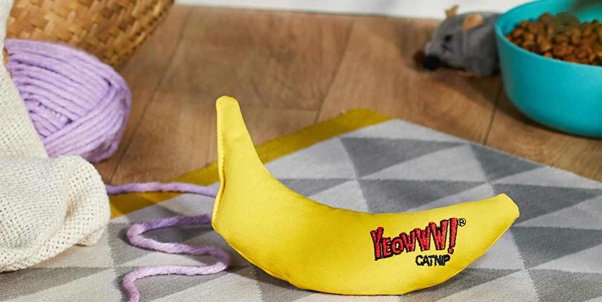 best cat toys yeowww catnip toy banana