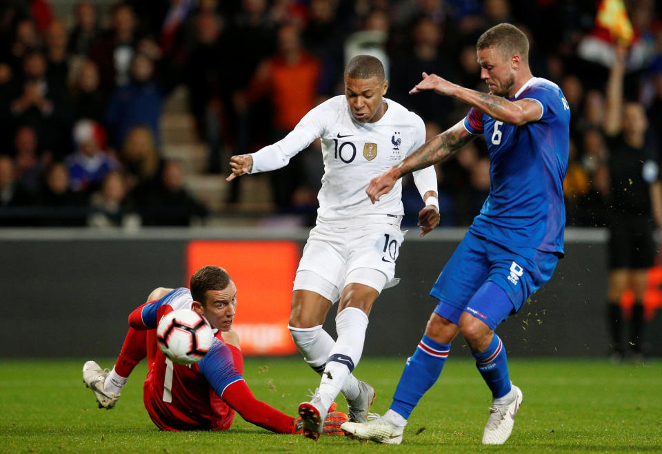Kylian Mbappé a permis aux Bleus d’éviter une honteuse défaite face à l’Islande…