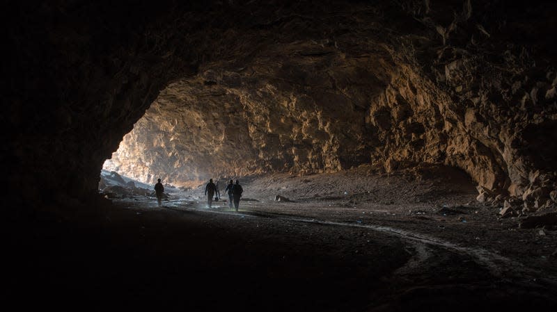 The mouth of the Umm Jirsan lava tube. - Photo: Green Arabia Project