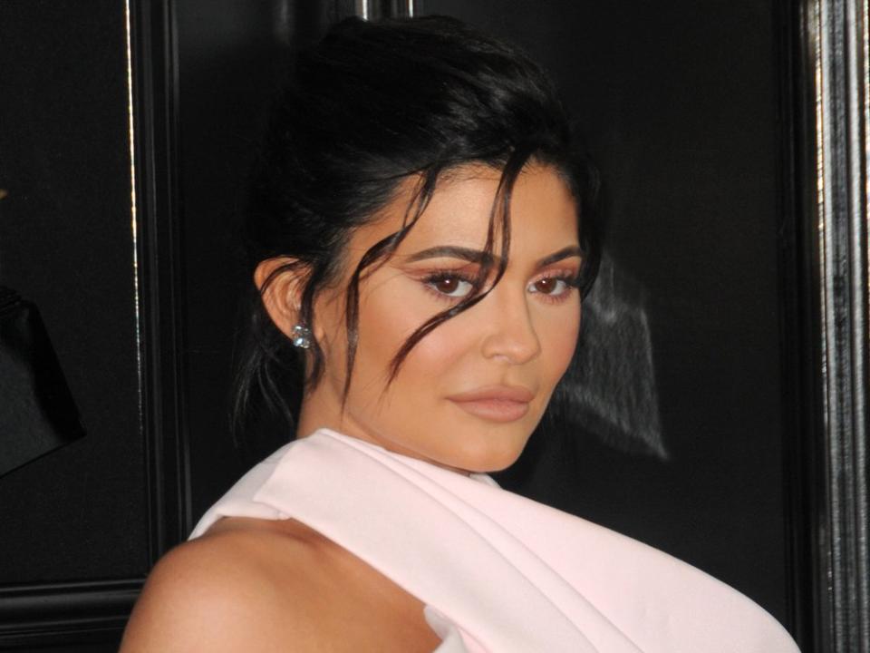 Kylie Jenners Tochter hat den sogenannten Pre-Kindergarten absolviert, eine freiwillige Vorschule für Kinder unter fünf Jahren. (Bild: Kathy Hutchins/Shutterstock.com)