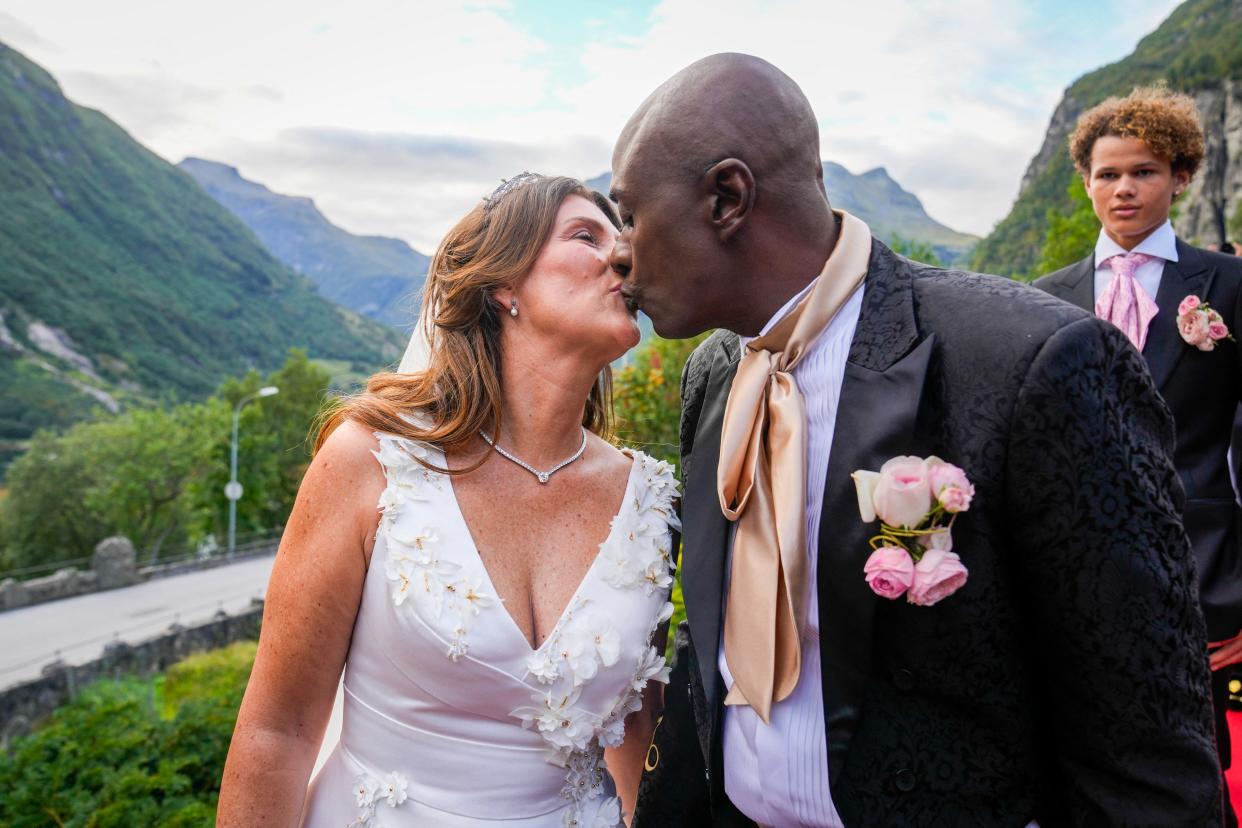 Princess Martha Louise of Norway and Durek Verrett kiss on their wedding day on August 31, 2024.