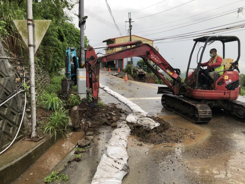 目前正緊急進行搶修