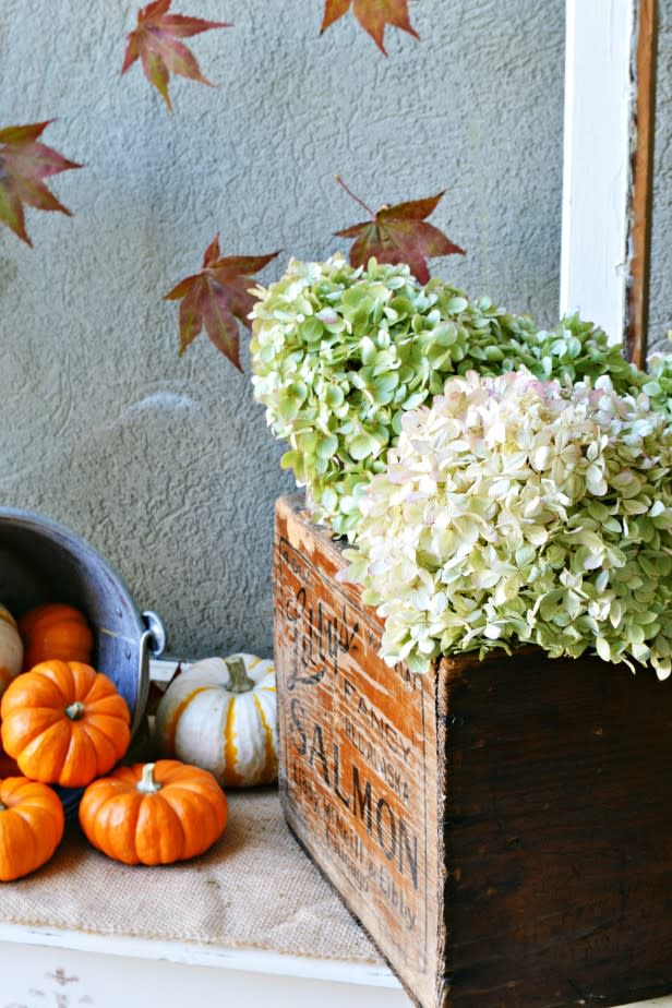 Incorporate Dried Hydrangeas Into Your Fall Decorating