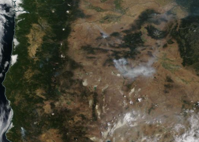 NASA’s Worldview satellite shows a zoomed-out view of smoke rising from the Falls (south) and Lone Rock (north) Fires burning in Eastern Oregon. (NASA Worldview)