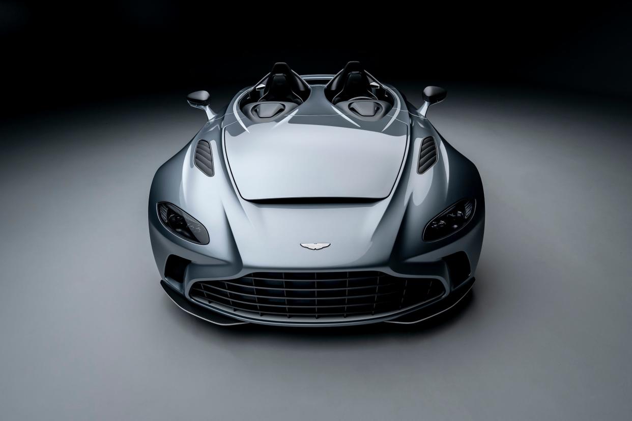 Aston Martin V12 Speedster (2)