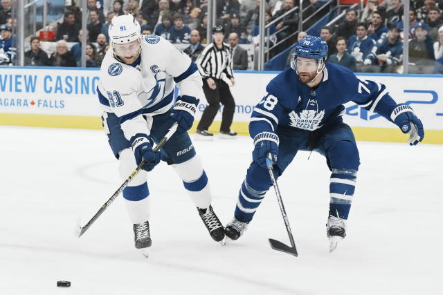 Maple Leafs win 4-1, end Lightning's 5-game winning streak