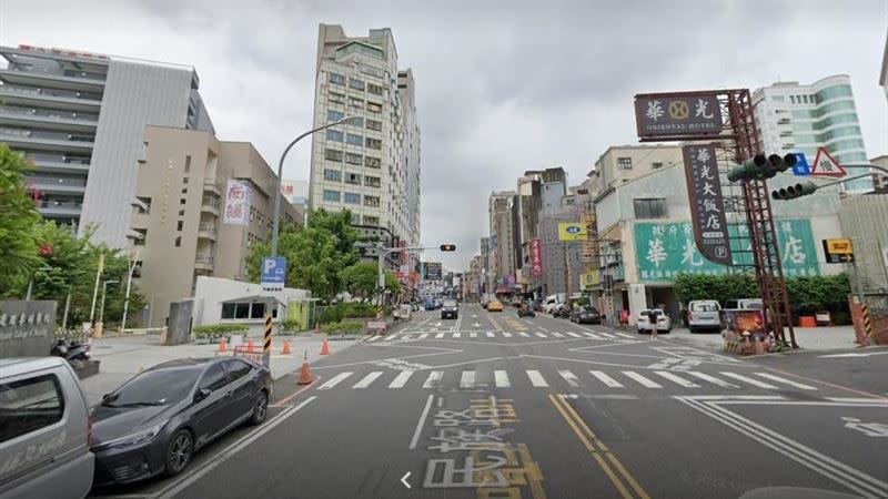 台南市未辦繼承土地單價最高者為民族路商圈鄰近台南護專之商業區土地。（圖／翻攝GOOGLE MAP）