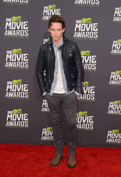 'Les Miserables' star Eddie Redmayne was channeling James Dean Rebel Without a Cause attitude on the red carpet.