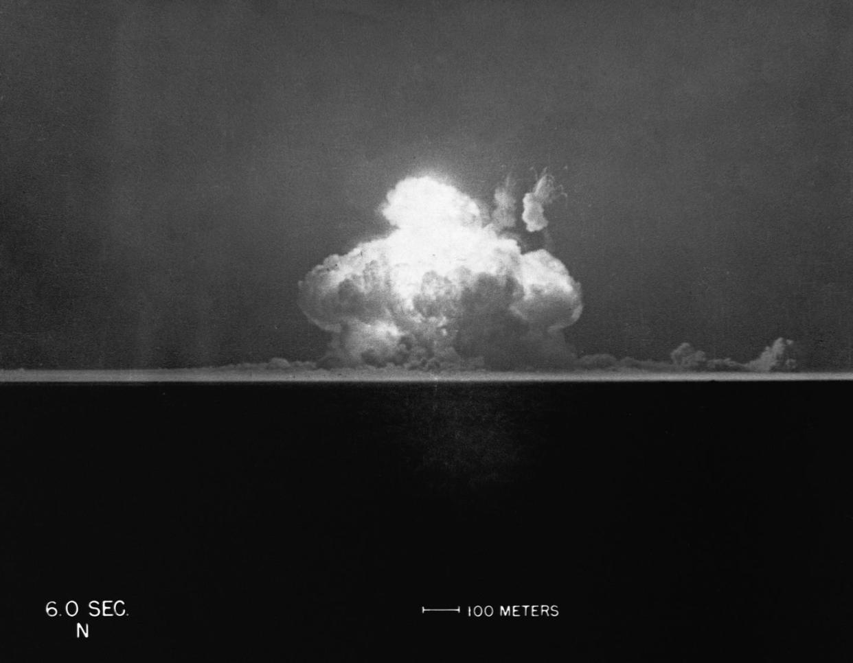 nuclear explosion at trinity site