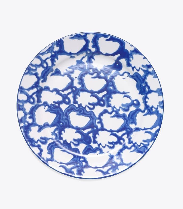 <p><a href="https://go.redirectingat.com?id=74968X1596630&url=https%3A%2F%2Fwww.toryburch.com%2Fspongeware-dinner-plate--set-of-2%2F11147319.html&sref=https%3A%2F%2Fwww.townandcountrymag.com%2Fleisure%2Fg12237114%2Fbest-thanksgiving-hostess-gift-ideas%2F" rel="nofollow noopener" target="_blank" data-ylk="slk:Shop Now;elm:context_link;itc:0;sec:content-canvas" class="link ">Shop Now</a></p><p>Spongeware Dinner Plate, Set Of 2</p><p>toryburch.com</p><p>$78.00</p>