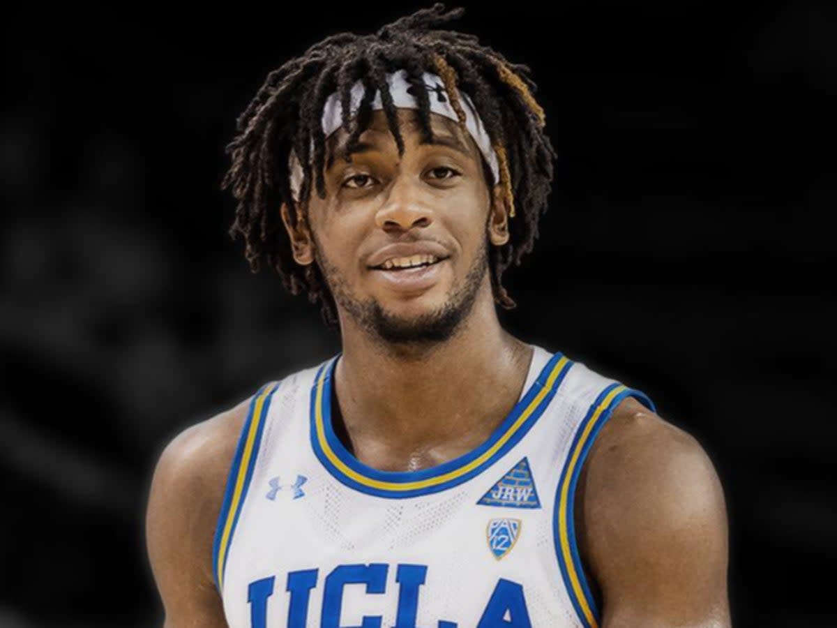 Jalen Hill, de 22 años, exjugador de básquetbol de UCLA, con su camiseta. Hill falleció tras desaparecer en Costa Rica, según su familia (Screengrab/Instagram/UCLA)