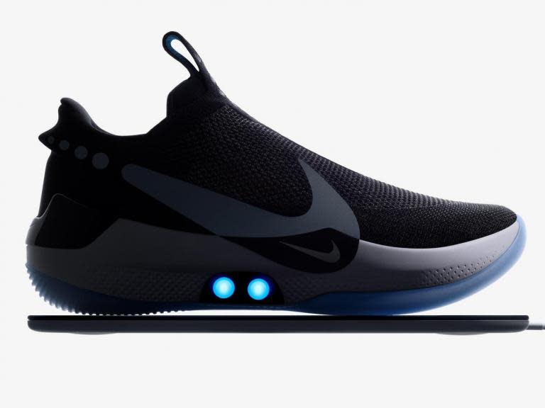 Nike Adapt BB: New self-lacing trainer app breaks just days after launch