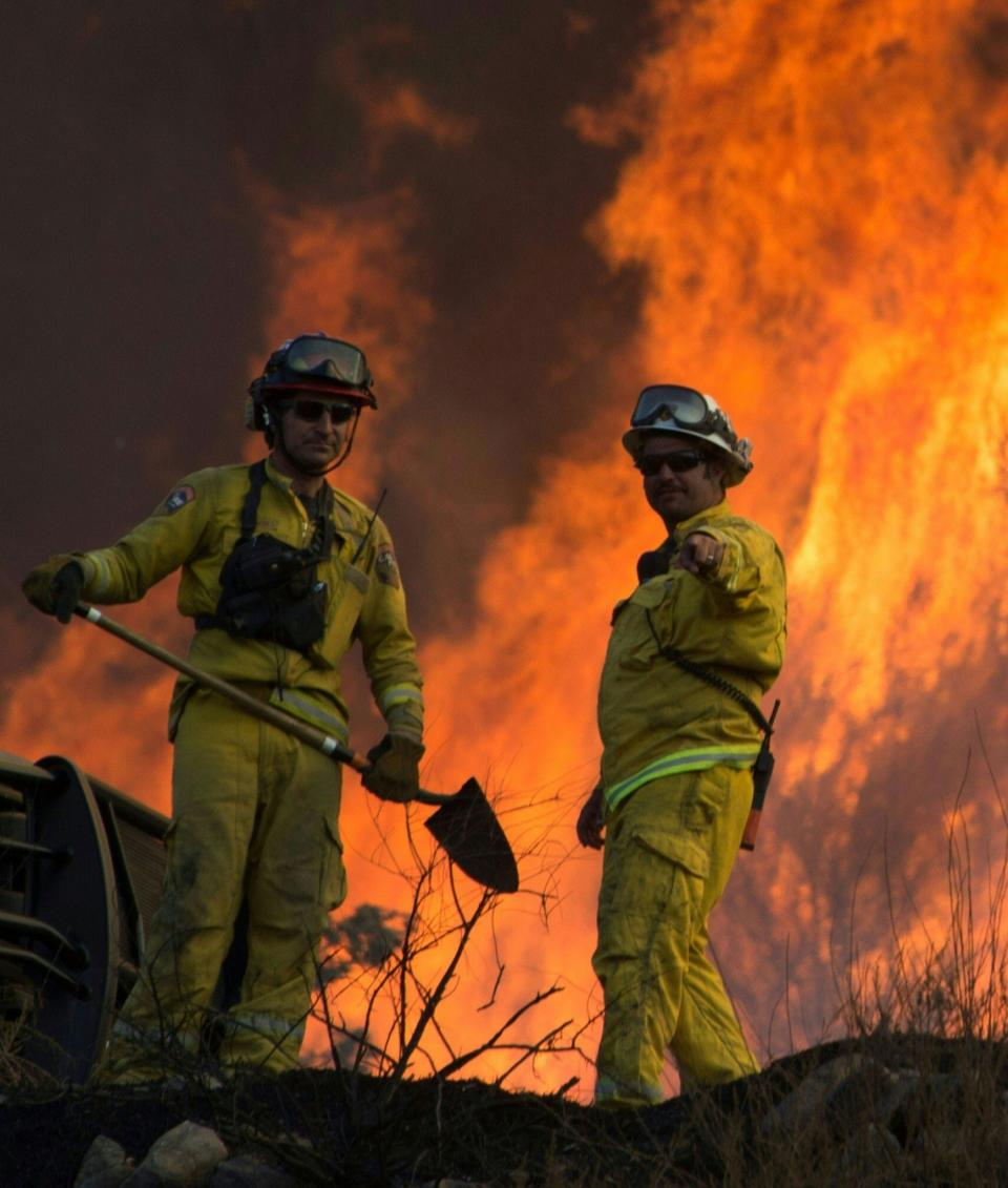 Southern California wildfire forces evacuations