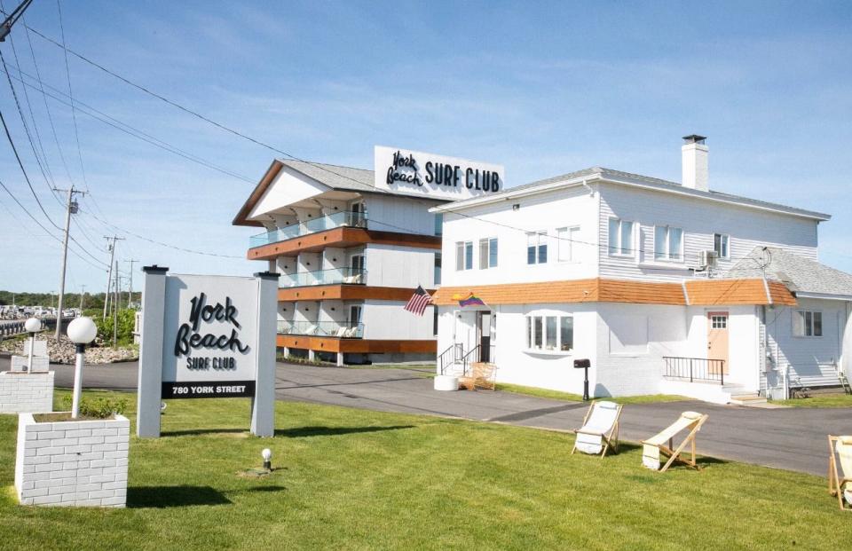 A foreclosure auction of the York Beach Surf Club scheduled for Oct. 26 has been canceled after owner Taylor Perkins resolved financial issues with his bank.