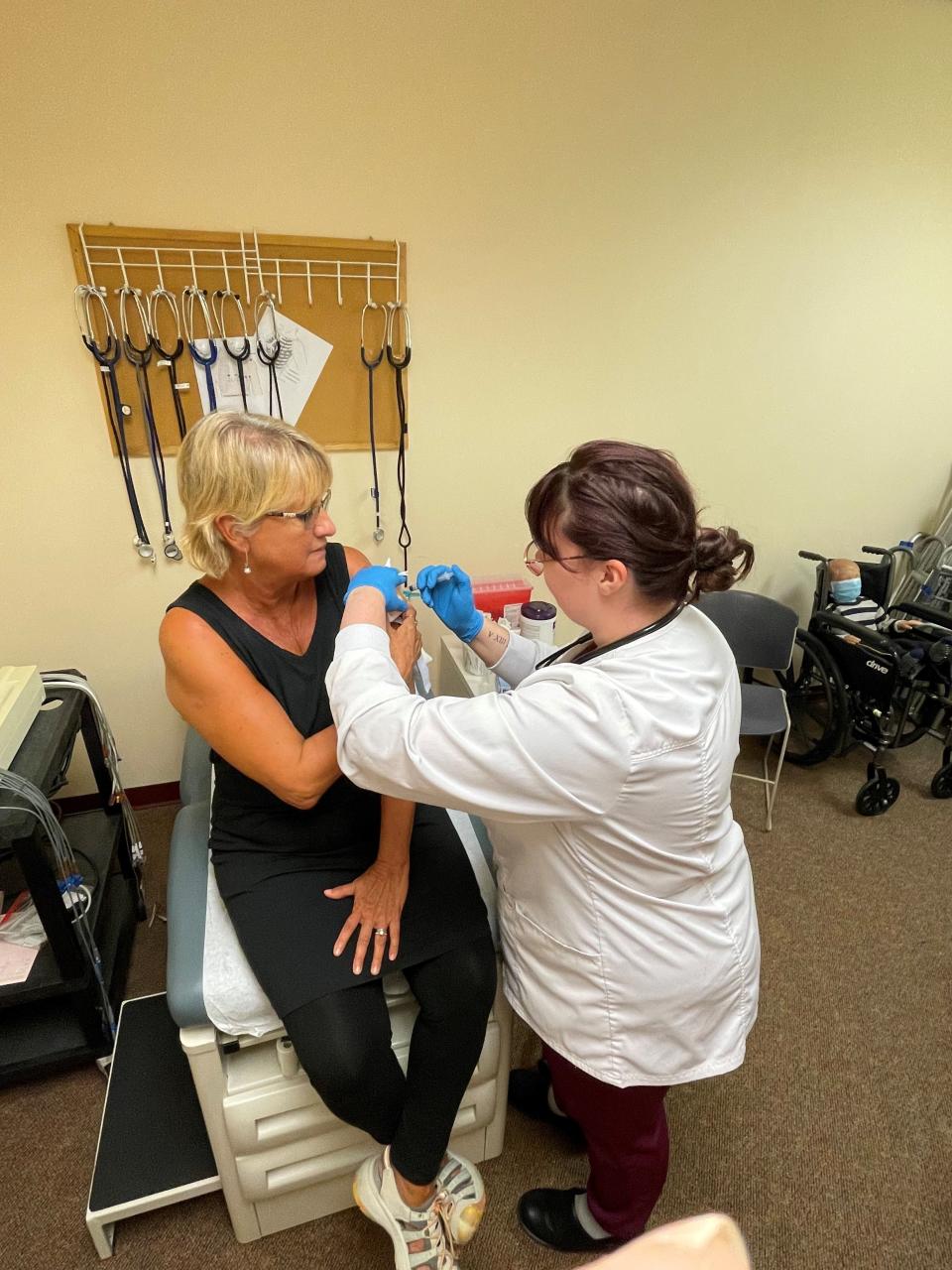 Student’s from summer MA program learn to assist physicians by performing functions related to the administrative and clinical responsibilities of a medical office.