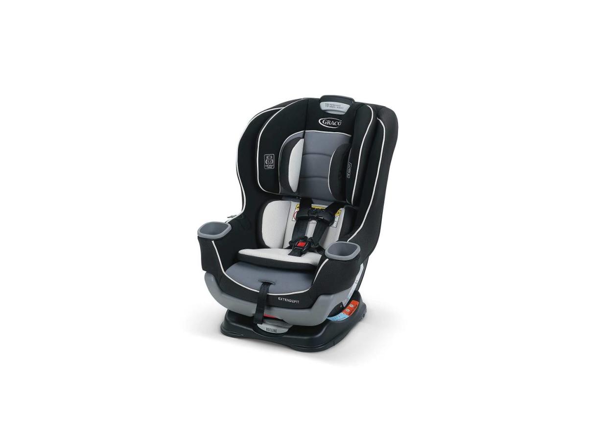 Keep your child safe and secure in this car seat from Graco. (Source: Amazon)