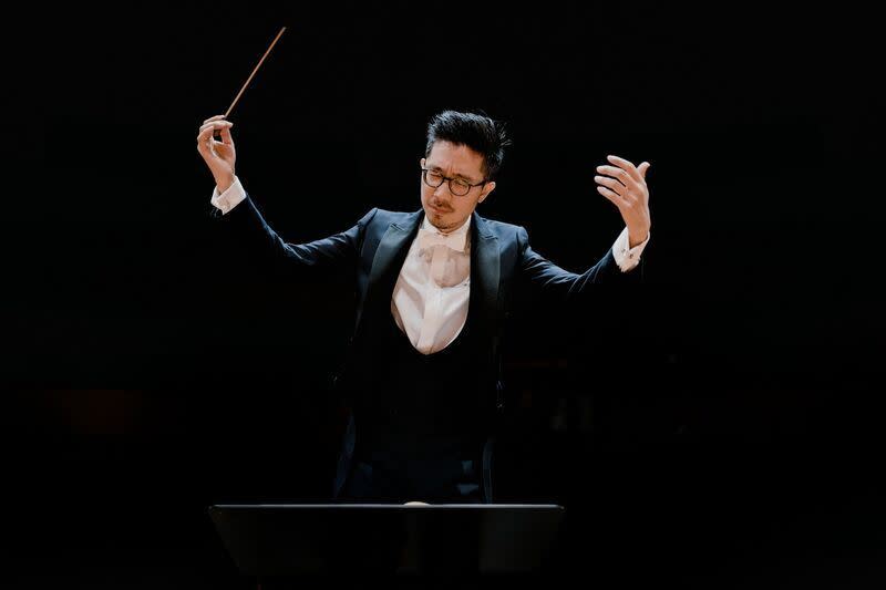  莊東杰是德國波鴻交響樂團第一位台灣人指揮家，疫情後回台灣演出超振奮。（圖／新象藝術提供）
