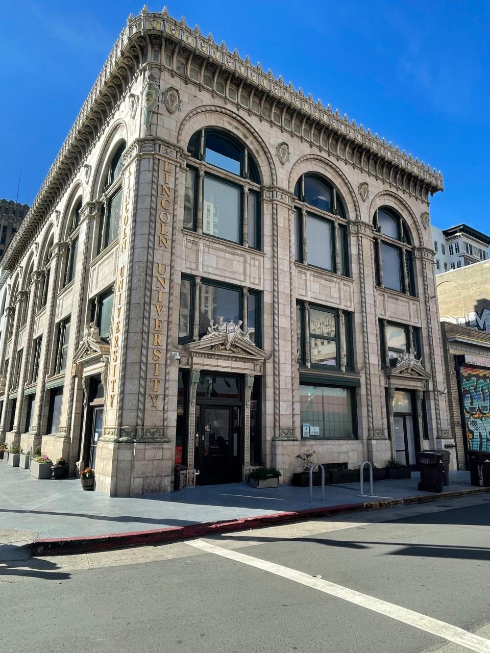 The building in downtown Oakland, California, where Lincoln University is housed.
