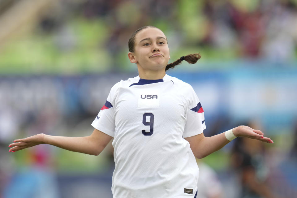 Amalia Villarreal of the United States celebrates after scoring her side's third goal against Argentina, during a women's soccer match at the Pan American Games in Valparaiso, Chile, Saturday, Oct. 28, 2023. (AP Photo/Matias Delacroix)