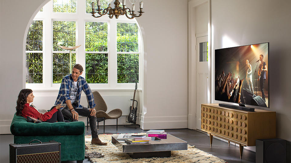 Consigue este televisor de 49” Samsung QLED Q80T Series 4K UHD TV por 898 dólares (Foto: Samsung).