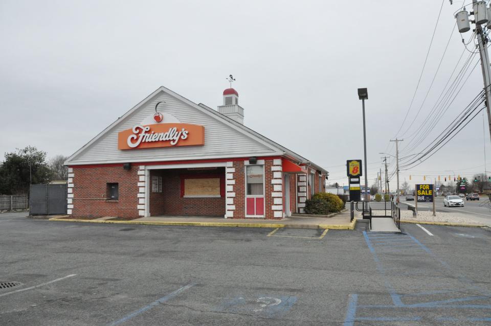 Friendly's restaurant and ice cream shop at 318 N. Dupont Highway in Dover recently closed and the property is for sale, as pictured here Feb. 22, 2023.