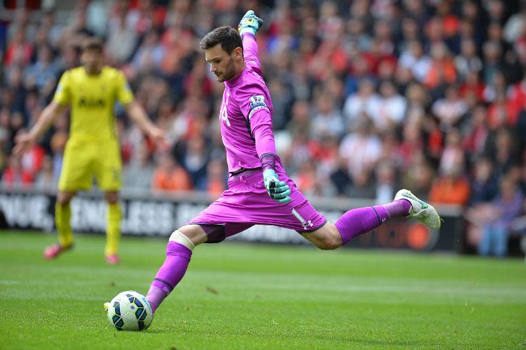 Tottenham Hotspur's French goalkeeper Hugo Lloris kicks the ball during the English Premier League football match between Southampton and Tottenham Hotspur in Southampton on April 25, 2015