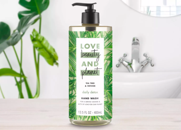 Jabón líquido Love Beauty & Planet con aceite de árbol de té y vetiver para limpieza diaria, (Foto: Target).