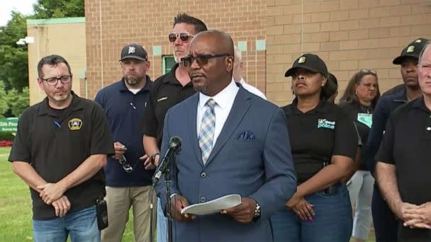 PHOTO: Police Department Chief James White speaks on search for shooting suspect in multiple shootings in Detroit, Aug. 28, 2022. (WXYZ)