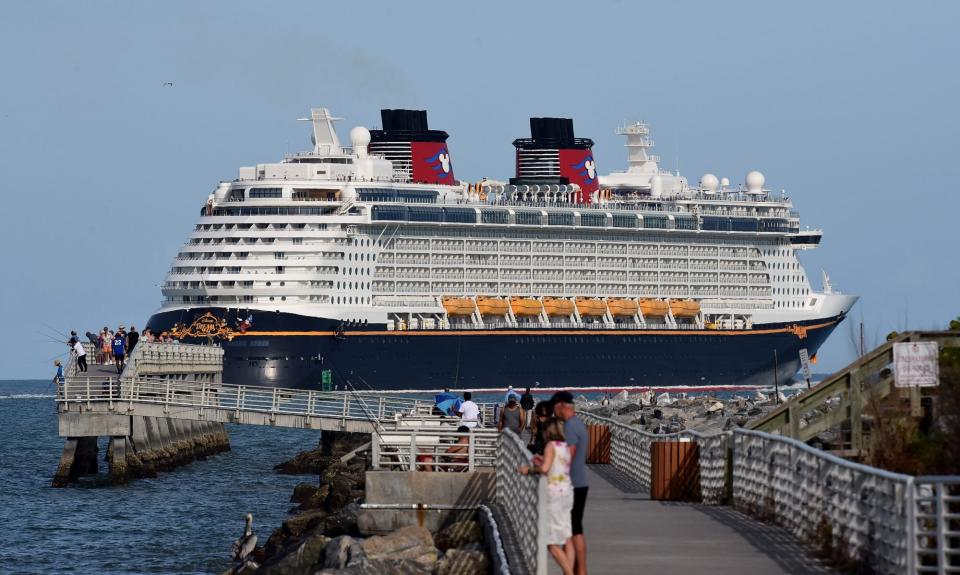 Disney Dream cruise ship