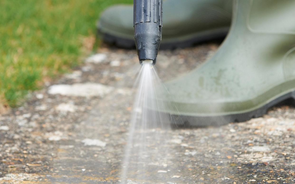 The best pressure washers around - Ian Allenden/Alamy