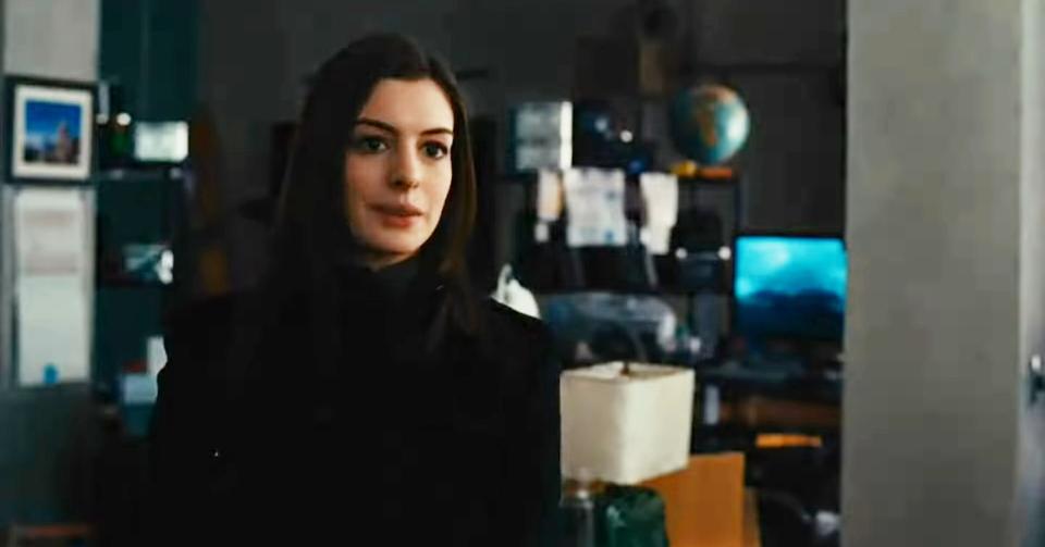 Anne Hathaway in Passengers