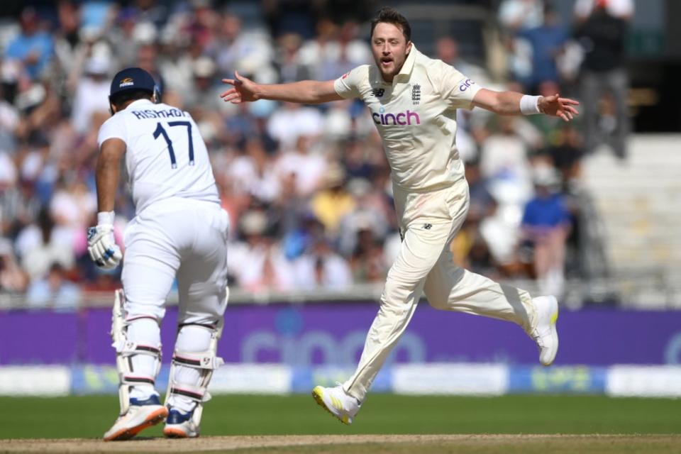 Ollie Robinson celebrates the wicket of Rishabh Pant (Getty Images)