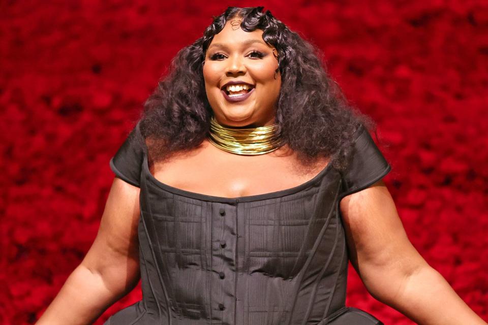 NEW YORK, NEW YORK - MAY 02: (Exclusive Coverage) Lizzo attends The 2022 Met Gala Celebrating "In America: An Anthology of Fashion" at The Metropolitan Museum of Art on May 02, 2022 in New York City. (Photo by Matt Winkelmeyer/MG22/Getty Images for The Met Museum/Vogue )