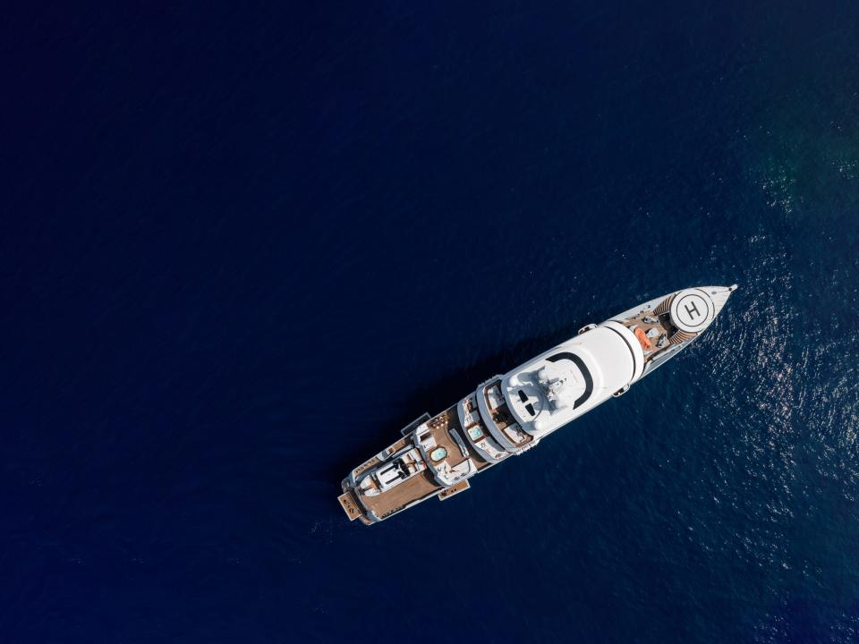 Victorious superyacht at sea