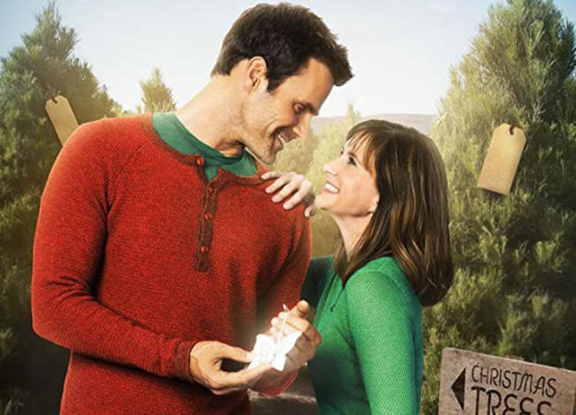 53 Best Romantic Christmas Movies to Watch In 2023 - PureWow