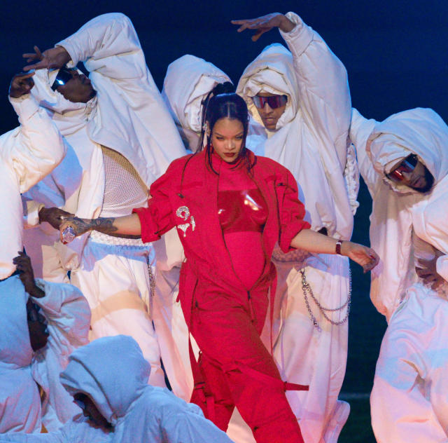 Rihanna Concert Interrupted By A Football Game Weird But Whatever Shirt -  High-Quality Printed Brand