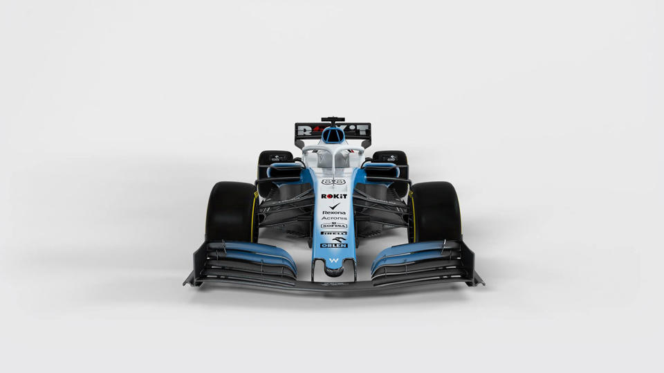 Williams車隊本季戰駒FW42露面