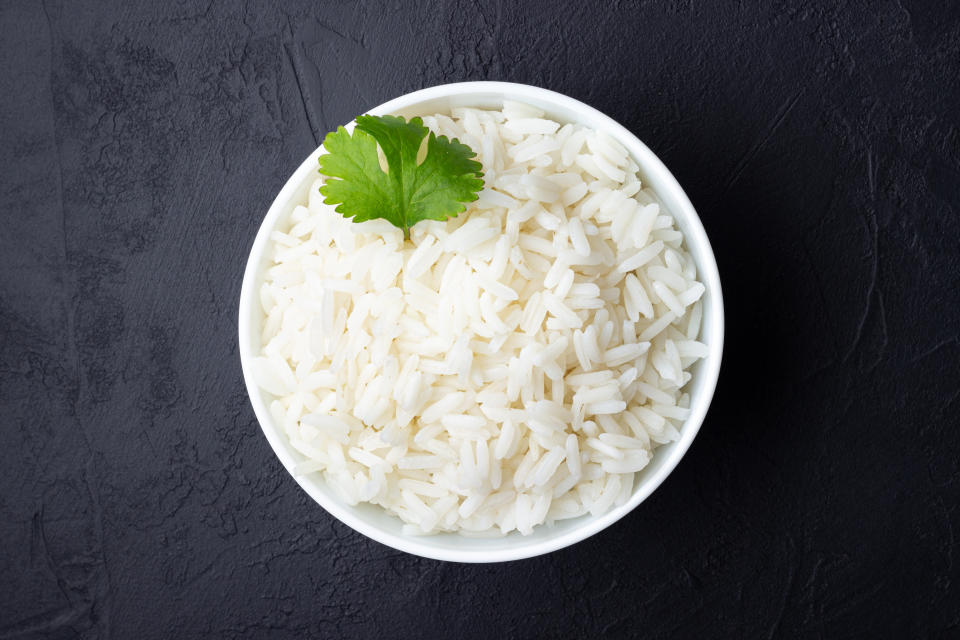 Este es otro de los alimentos que puedes congelar una vez que esté cocinado. Solamente asegúrate de que no entra aire en el recipiente en que lo coloques. Tendrás que esperar a que se enfríe para meterlo en el congelador. (Foto: Getty Creative)