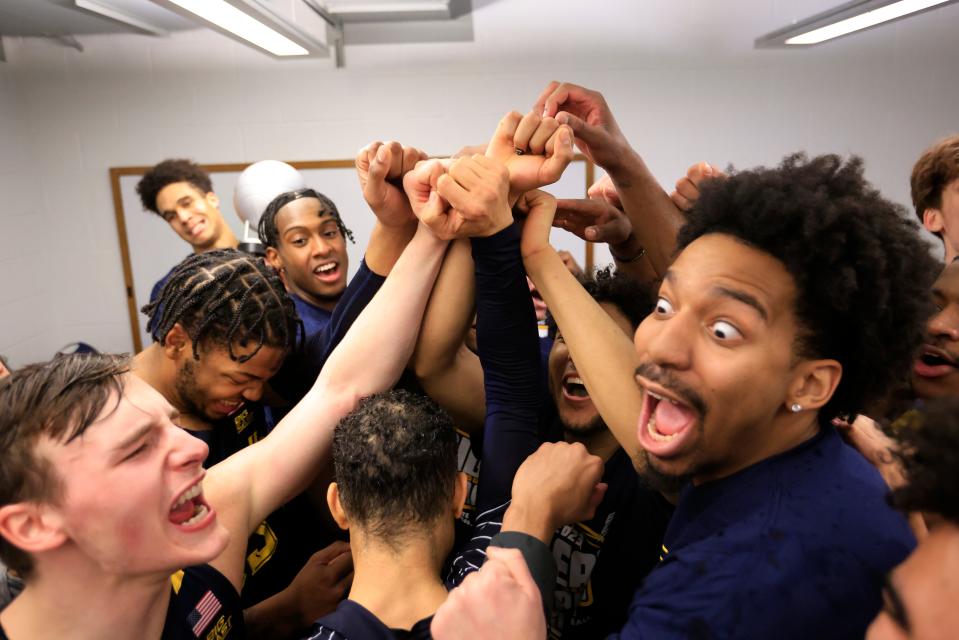 INDIANAPOLIS, INDIANA - FEBRUARY 28: The Marquette Golden Eagles celebrate winning the Big East regular season championship after a win over the Butler Bulldogs at Hinkle Fieldhouse on February 28, 2023 in Indianapolis, Indiana. (Photo by Justin Casterline/Getty Images)