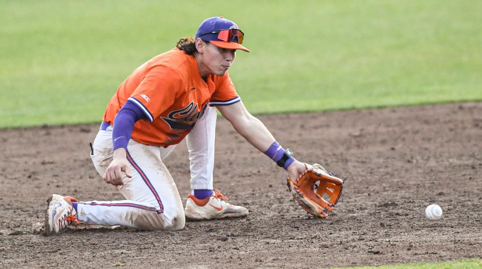 Clemson senior Jacob Hinderleider (6) during preseason practice at Doug Kingsmore Stadium in Clemson, S.C. Friday, January 26, 2024.