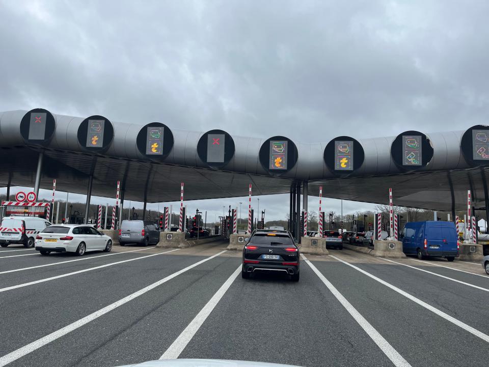 toll lanes in france