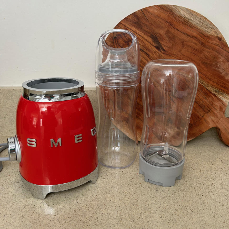 Testing the Smeg Personal Blender