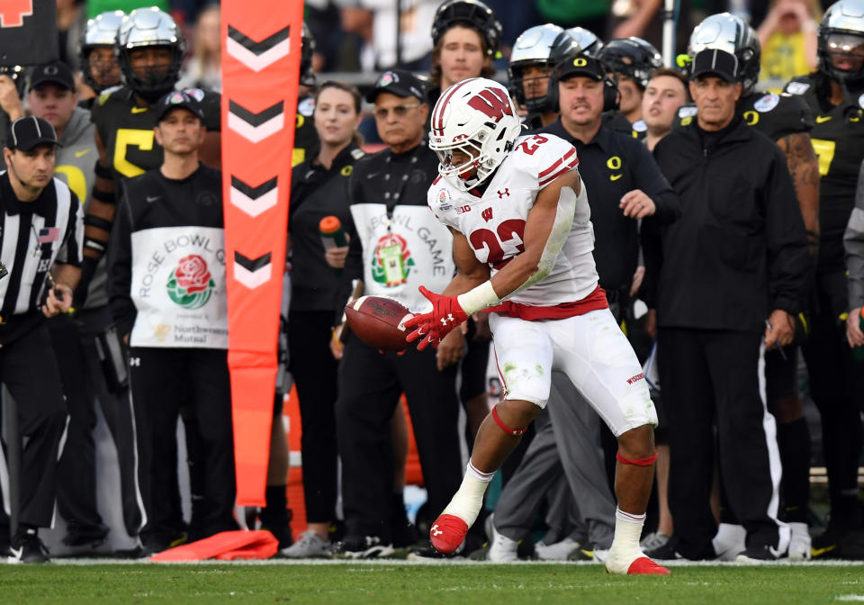 Wisconsin RB Jonathan Taylor's positional workouts at the NFL scouting combine could help ensure him being a high pick in the 2020 NFL draft. (Photo by Chris Williams/Icon Sportswire via Getty Images)