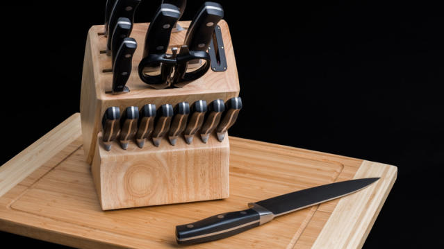 How to clean a knife block the right way - TODAY