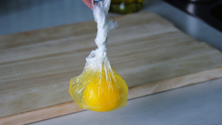 Egg in cling film