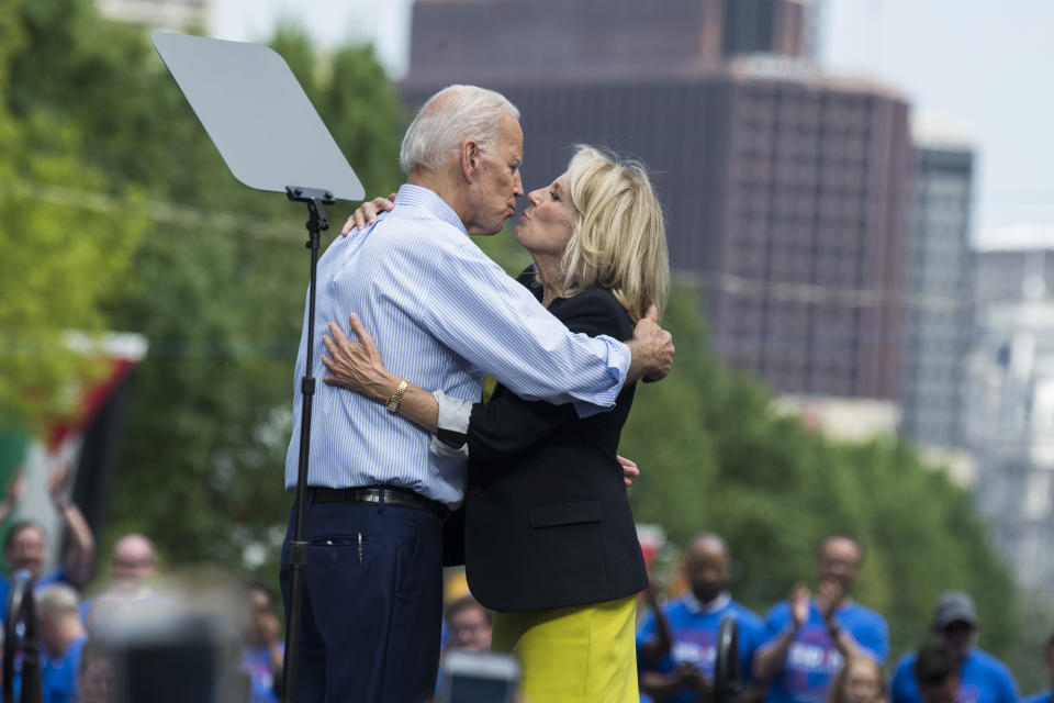 Then-presidential candidate Joe Biden and Jill Bide n kissed during a campaign rally in 2019. (Photo: Tom Williams/CQ Roll Call)