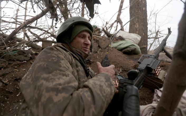 Ukrainian infantryman of the 68 separate jaeger rifle brigade &quot;Oleksa Dovbush&quot; attends on his position on the frontline with Russian troops near Ugledar, Donetsk - ANATOLII STEPANOV/AFP