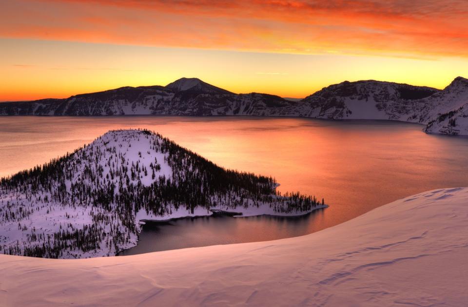 Crater Lake National Park — Oregon, USA