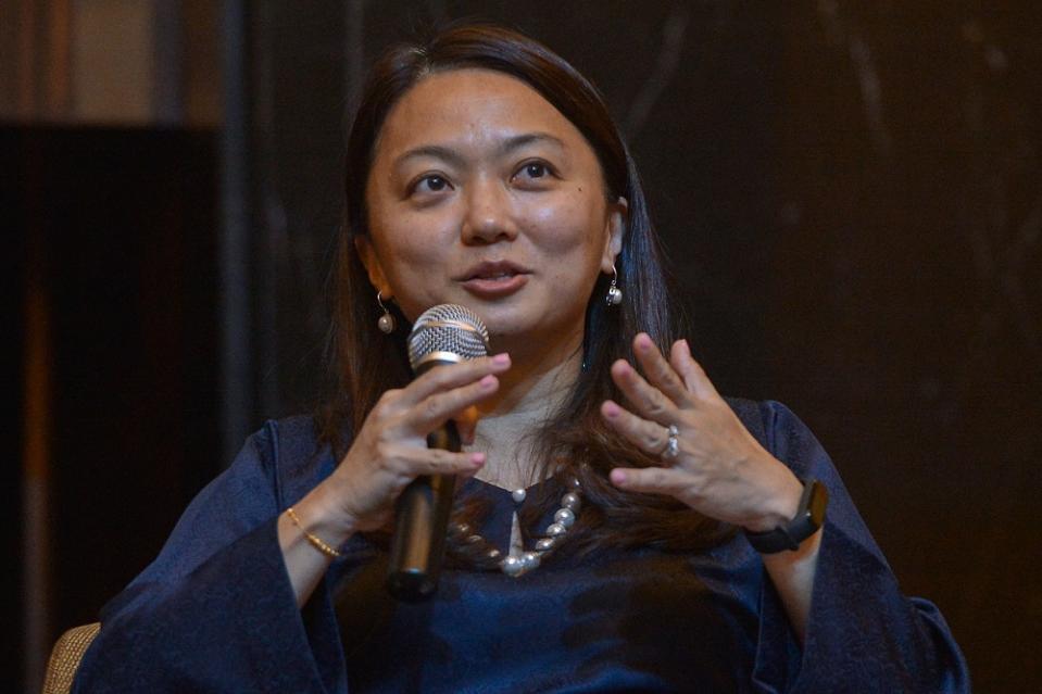 Segambut MP Hannah Yeoh speaks during the launch of the C4 Centre Report in Petaling Jaya April 12, 2021. — Picture by Miera Zulyana